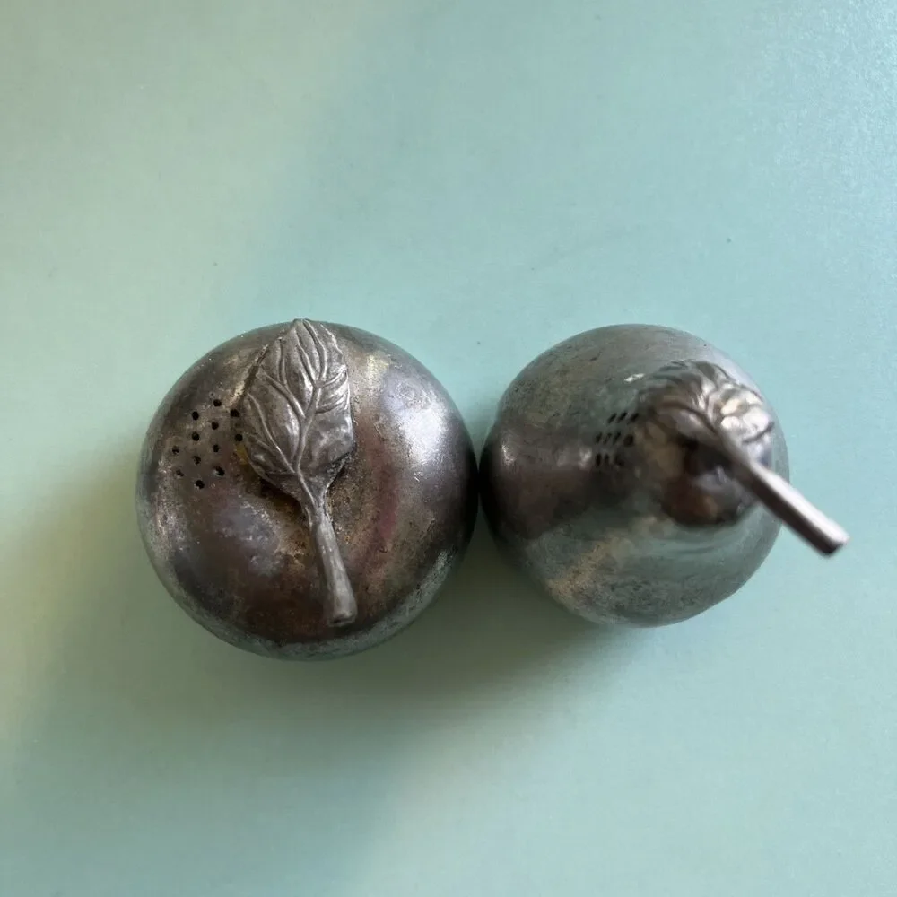 Kirk Stieff Pewter Apple and Pear Salt and Pepper Shakers With Stoppers 1970’s